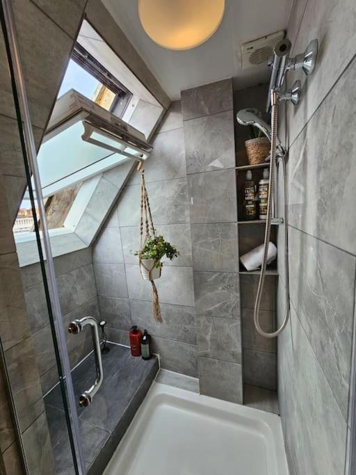 West Kensington Bright Flat Leilighet London Eksteriør bilde